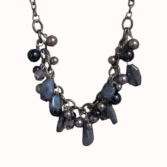 Paparazzi black Necklace w/matching Earrings &  Red &  Silver Necklace w Red ear - Picture 6 of 7